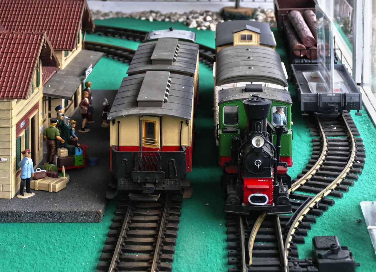 O Scale Model Trains